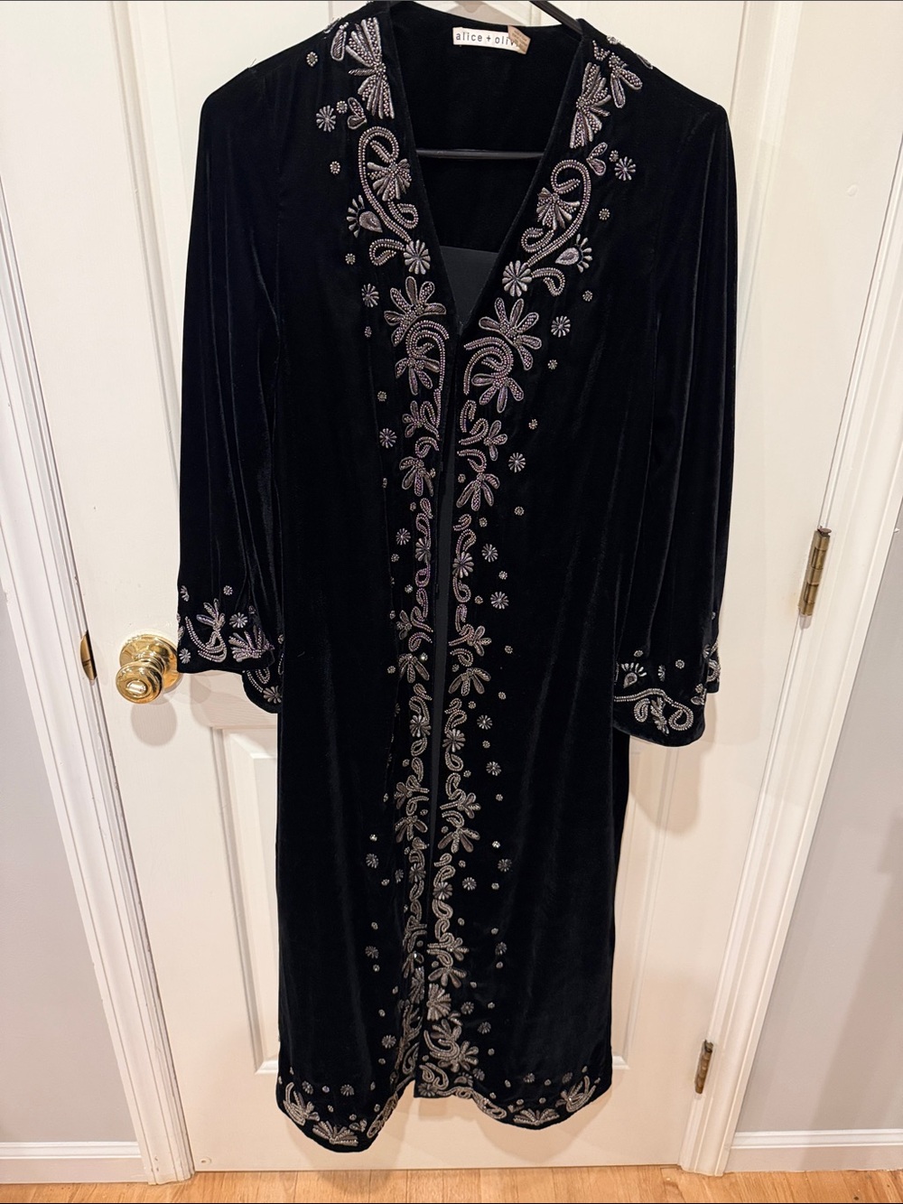 ALICE + OLIVIA black velvet kimono jacket